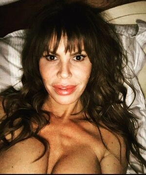 Nikki Cox