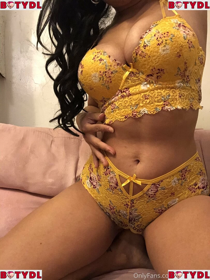 avatreatsss Onlyfans Photo Gallery 