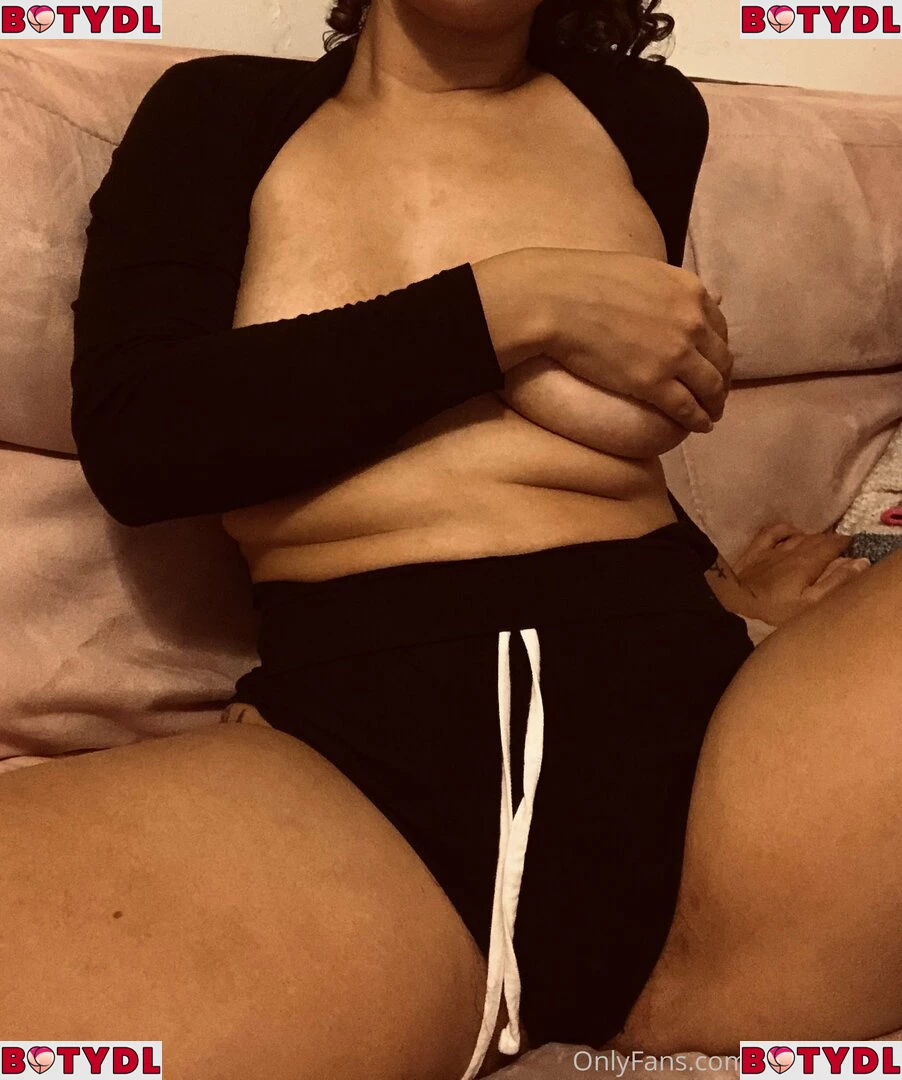 avatreatsss Onlyfans Photo Gallery 