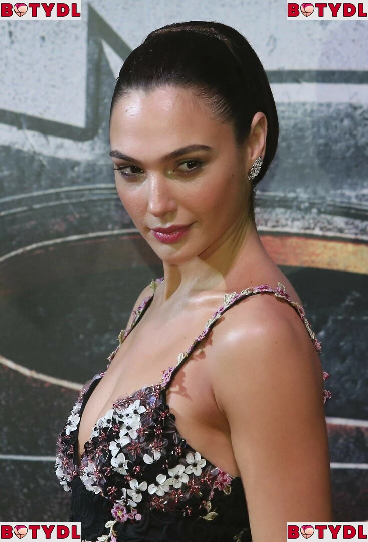 gal_gadot Onlyfans Photo Gallery 