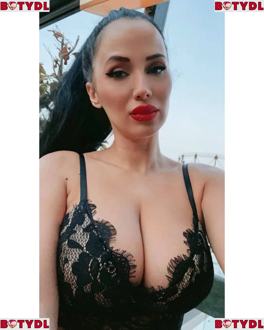 Xristina Orfanidou Onlyfans Photo Gallery 