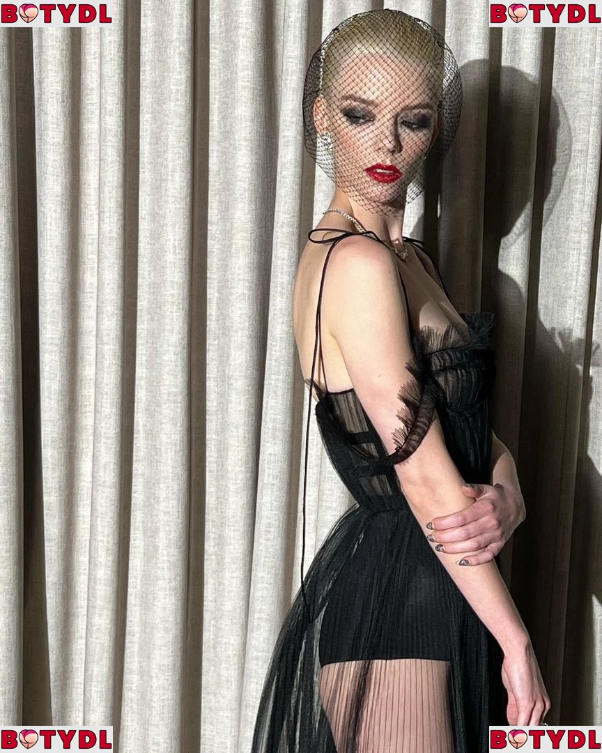 Anya Taylor-Joy Onlyfans Photo Gallery 