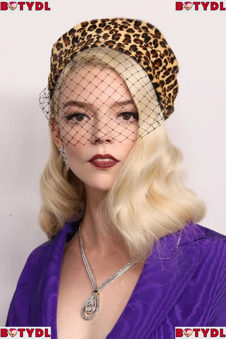 Anya Taylor-Joy Onlyfans Photo Gallery 