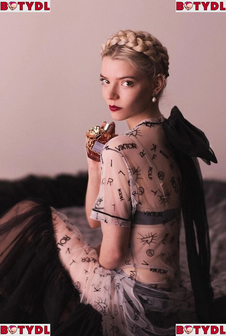 Anya Taylor-Joy Onlyfans Photo Gallery 