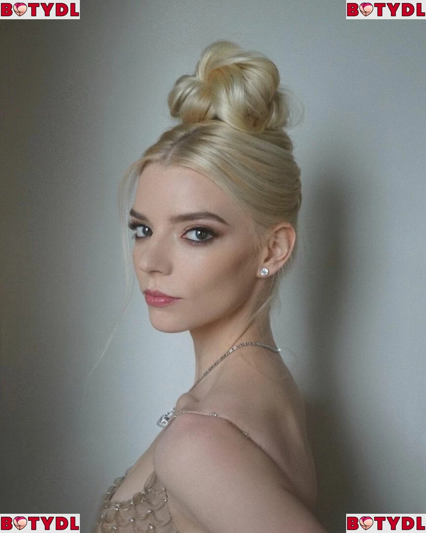 Anya Taylor-Joy Onlyfans Photo Gallery 