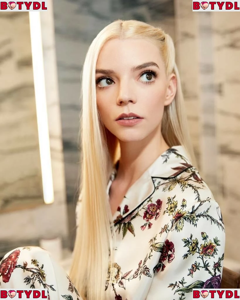 Anya Taylor-Joy Onlyfans Photo Gallery 