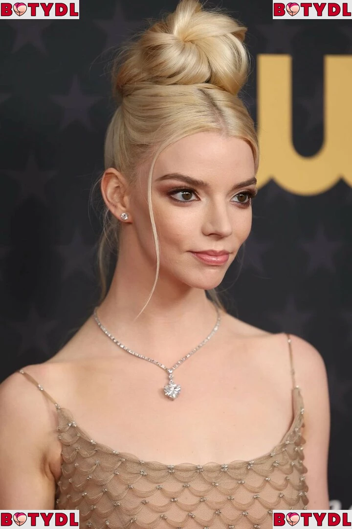 Anya Taylor-Joy Onlyfans Photo Gallery 