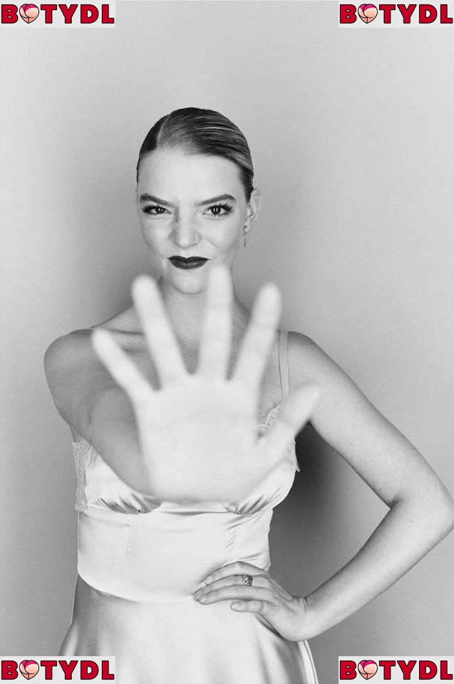 Anya Taylor-Joy Onlyfans Photo Gallery 