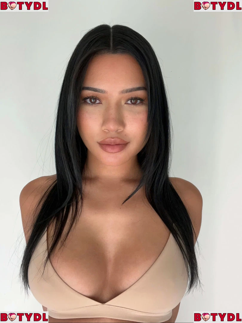 Julia Kelly Onlyfans Photo Gallery 