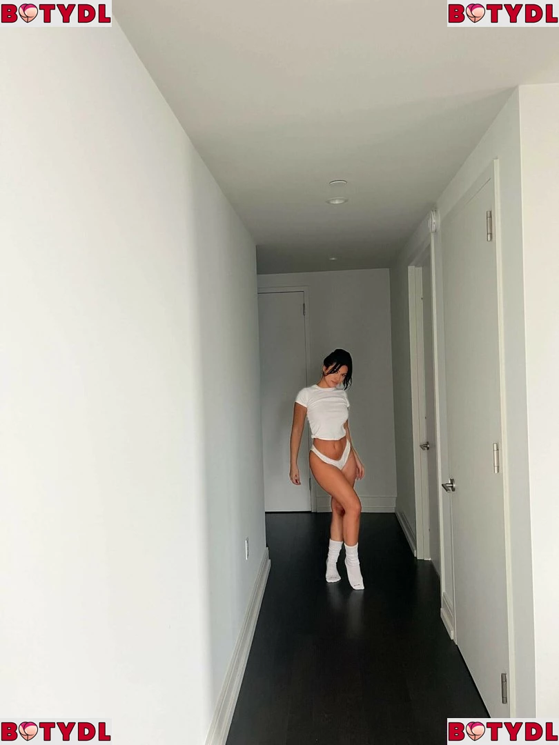 Julia Kelly Onlyfans Photo Gallery 