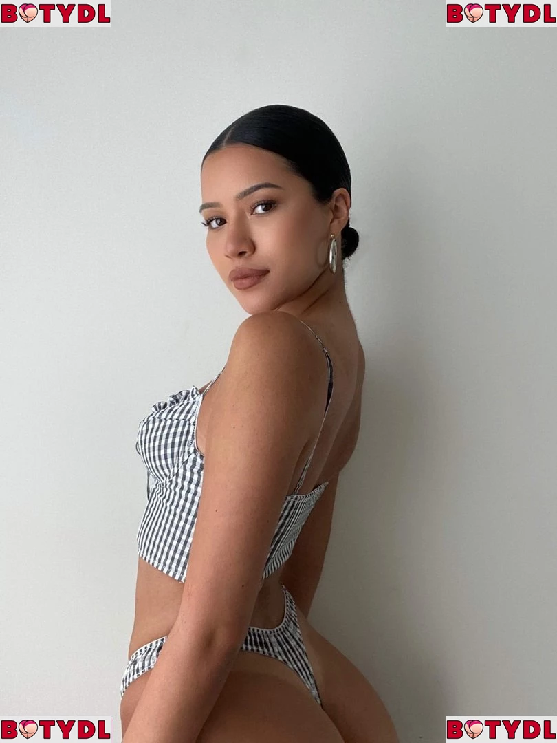 Julia Kelly Onlyfans Photo Gallery 