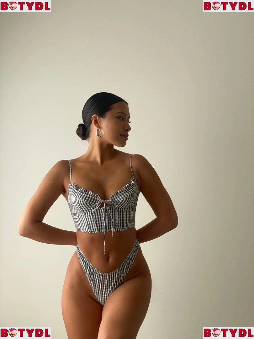 Julia Kelly Onlyfans Photo Gallery 