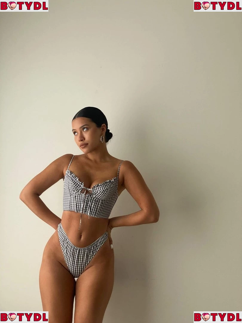 Julia Kelly Onlyfans Photo Gallery 