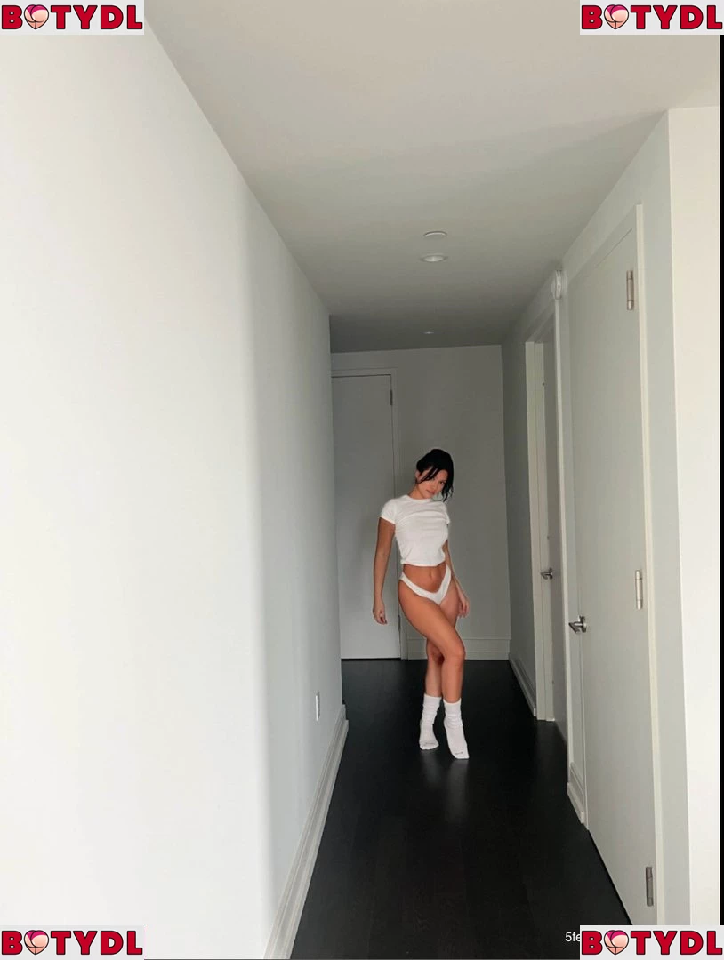 Julia Kelly Onlyfans Photo Gallery 