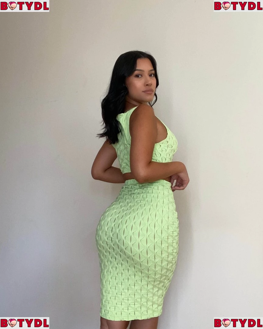 Julia Kelly Onlyfans Photo Gallery 