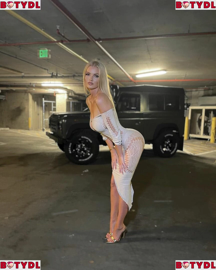 Zienna Sonne Onlyfans Photo Gallery 