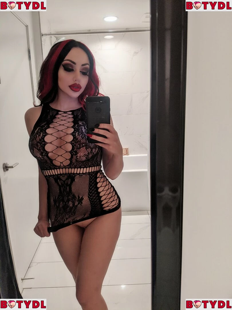 Dani Divine Onlyfans Photo Gallery 