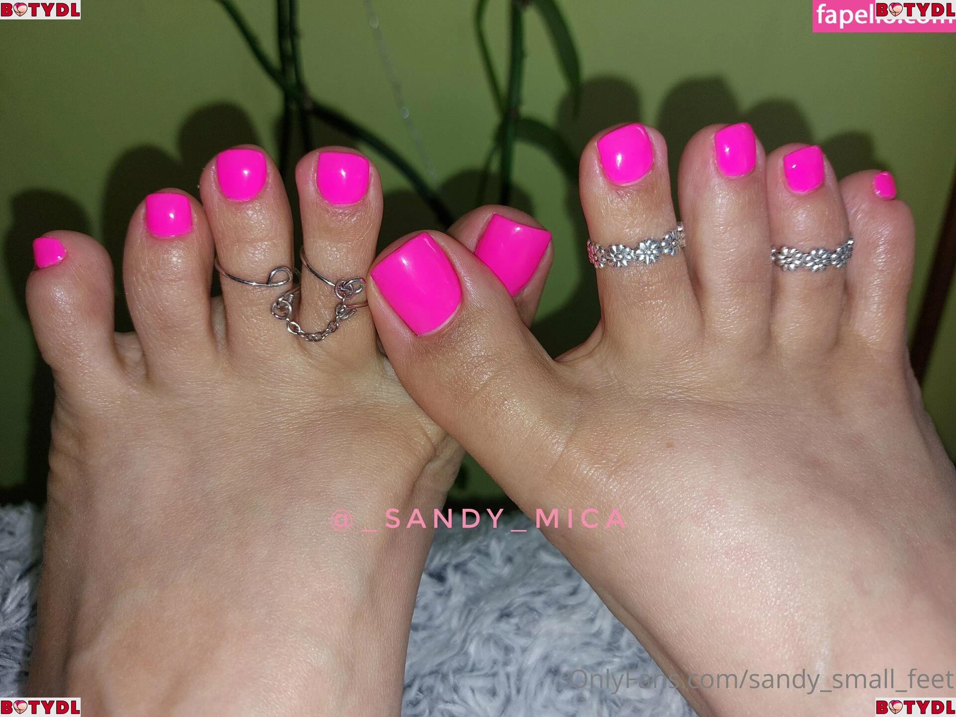 sandy_small_feet Onlyfans Photo Gallery 