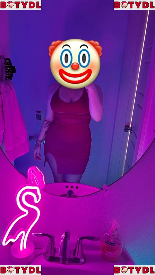 Curvyllama Onlyfans Photo Gallery 