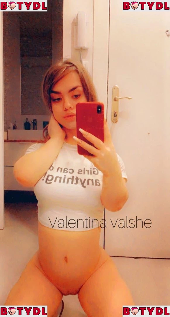 Valentina Midget Onlyfans Photo Gallery 