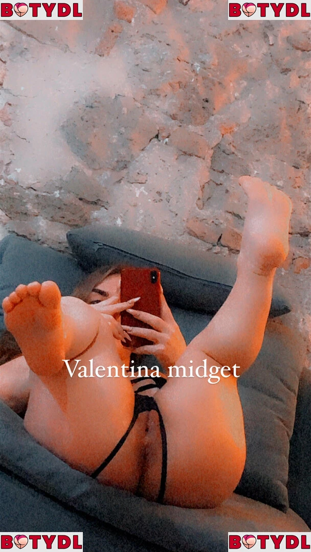 Valentina Midget Onlyfans Photo Gallery 