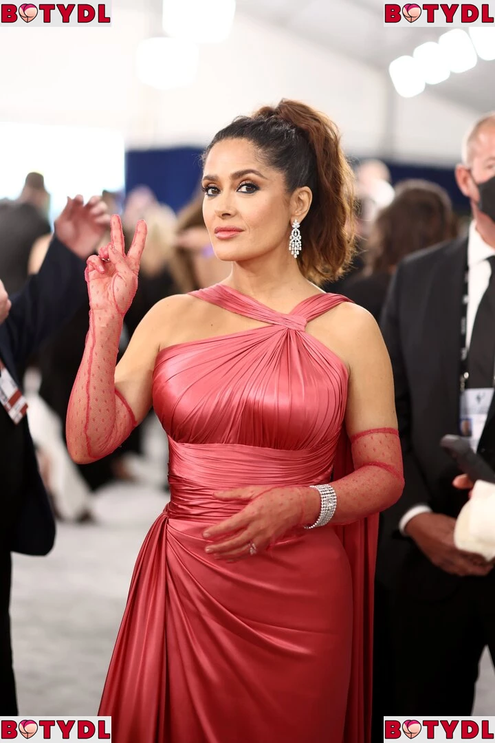 Salma Hayek Onlyfans Photo Gallery 