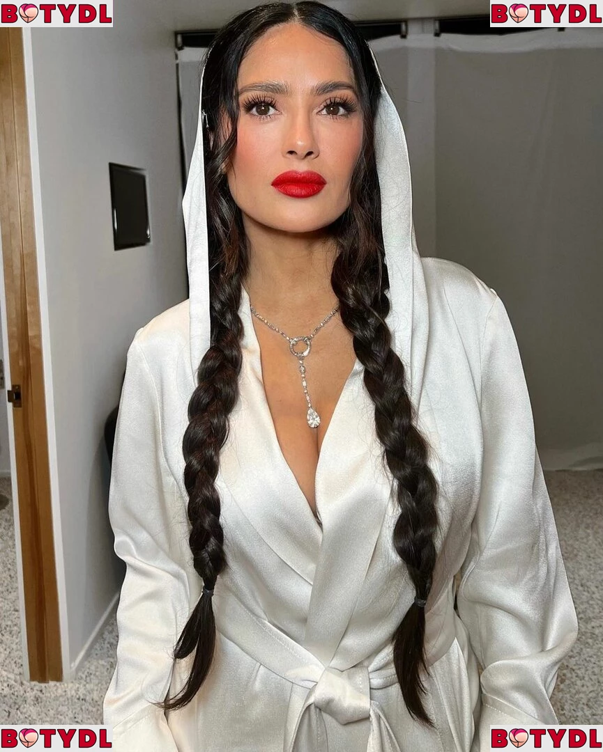 Salma Hayek Onlyfans Photo Gallery 