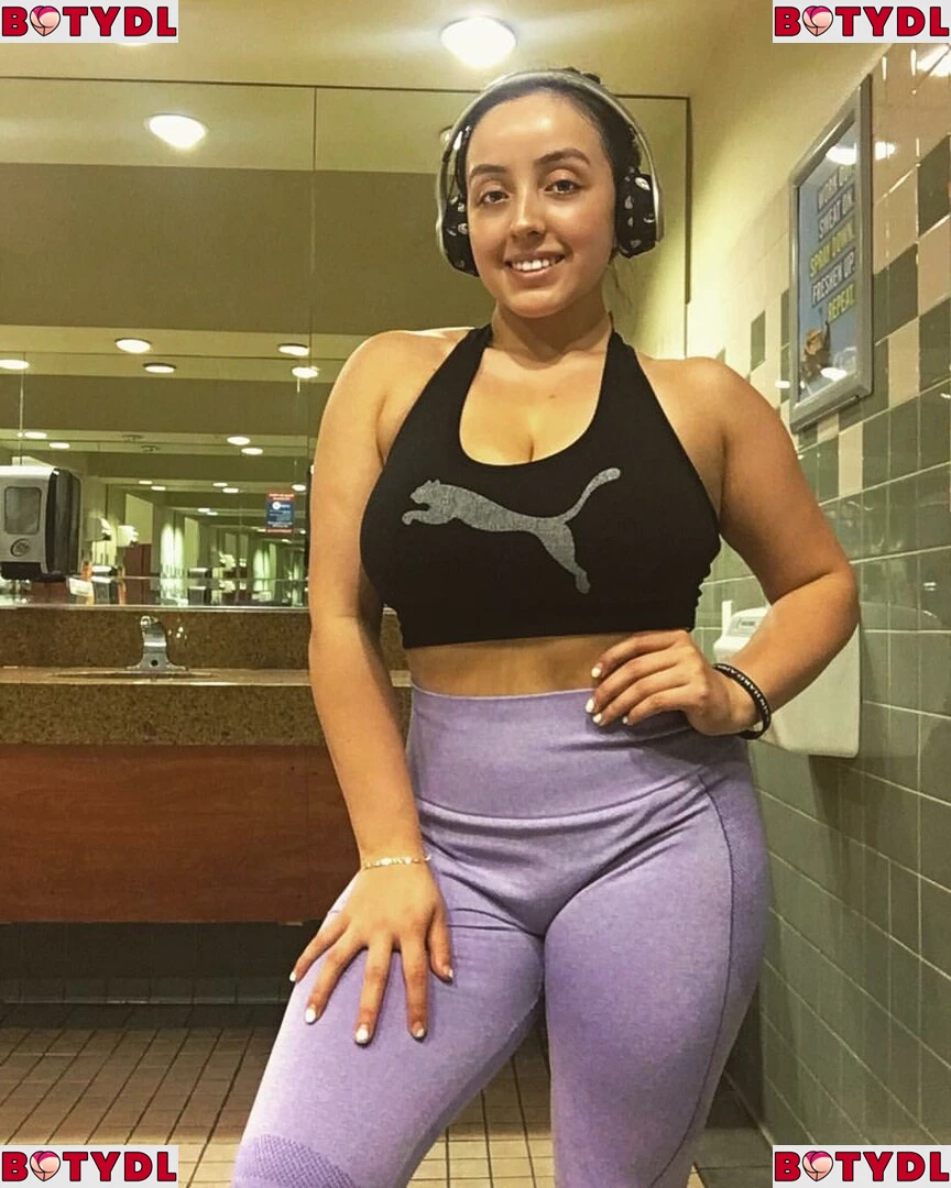 Alissandra Segura Onlyfans Photo Gallery 