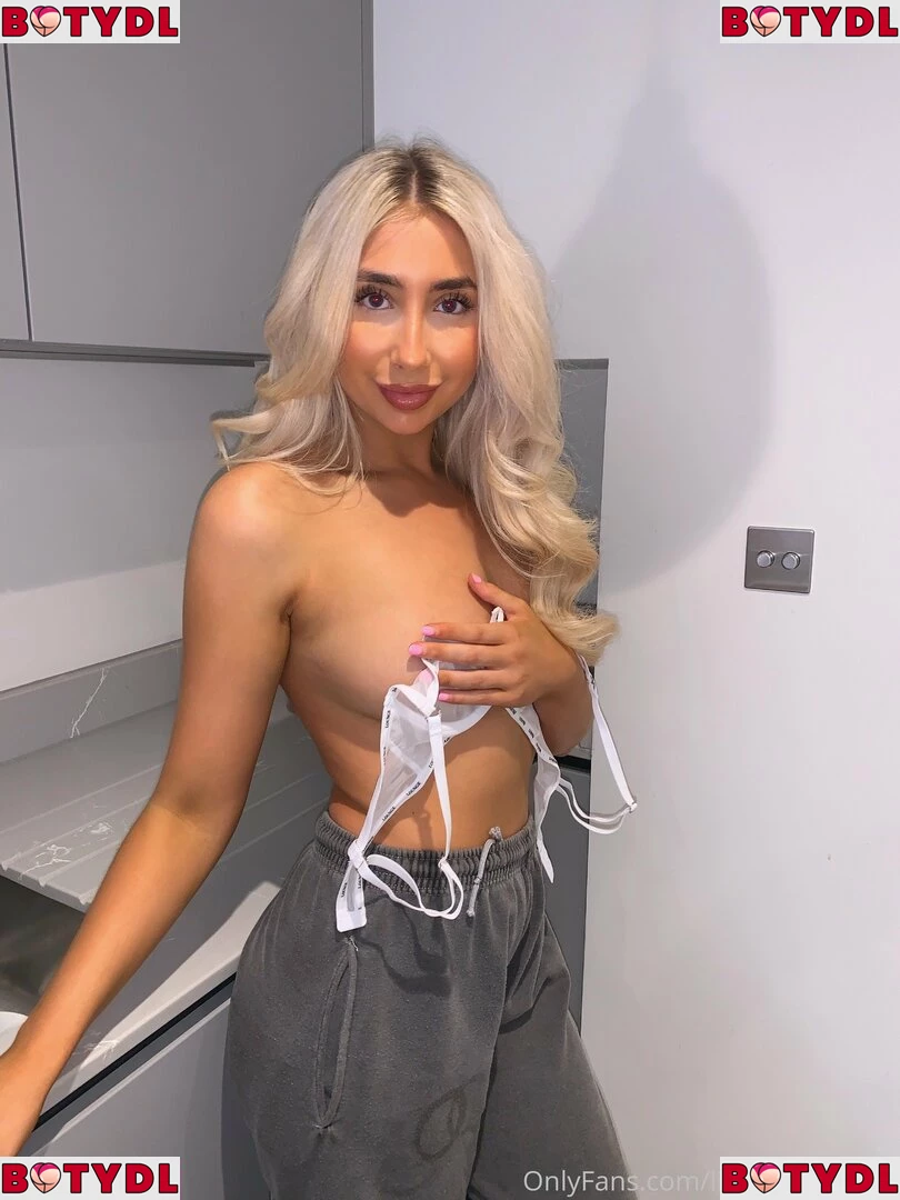 lilydaisyphillips Onlyfans Photo Gallery 