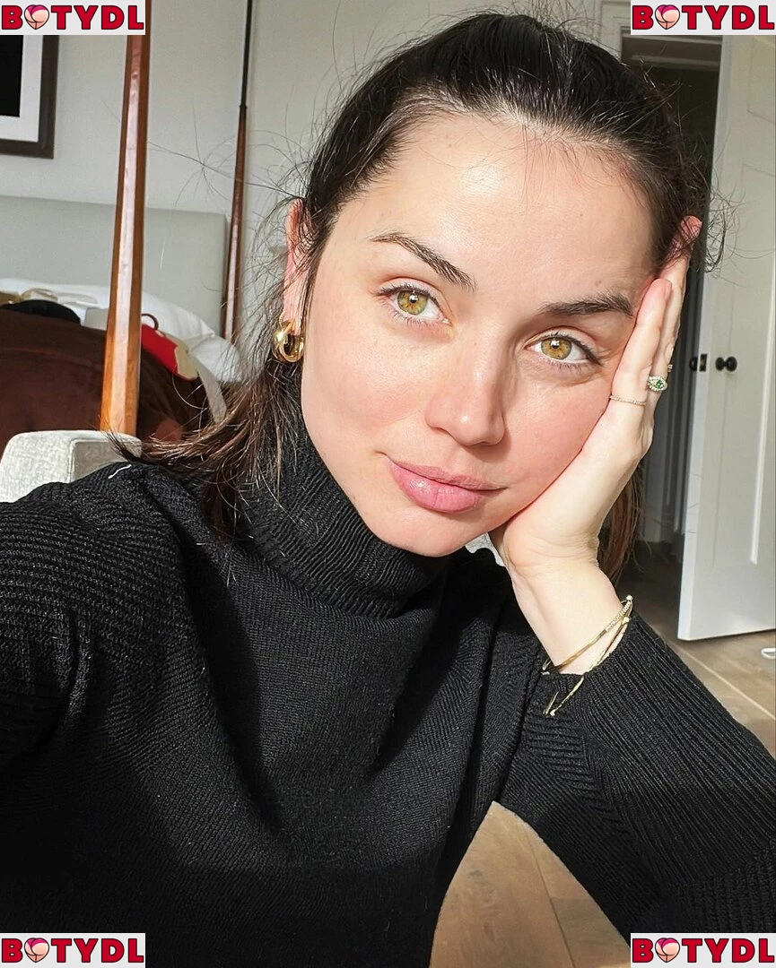 Ana De Armas Onlyfans Photo Gallery 