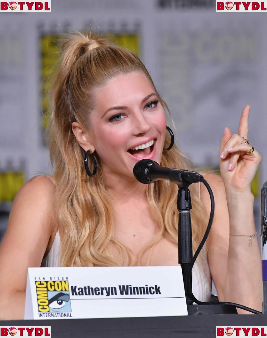 Katheryn Winnick Onlyfans Photo Gallery 