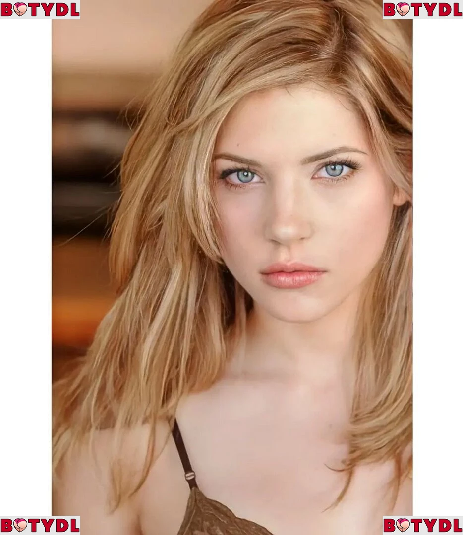 Katheryn Winnick Onlyfans Photo Gallery 