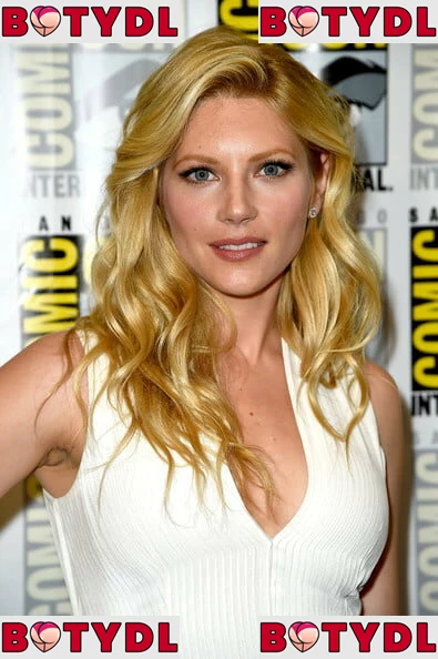 Katheryn Winnick Onlyfans Photo Gallery 