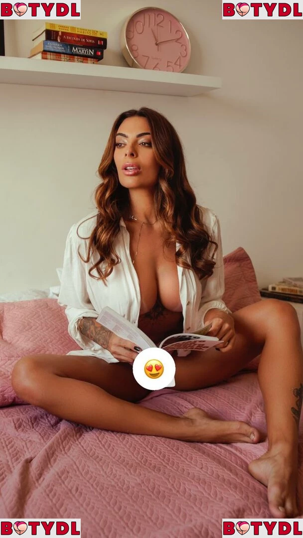 Monique Amin Onlyfans Photo Gallery 