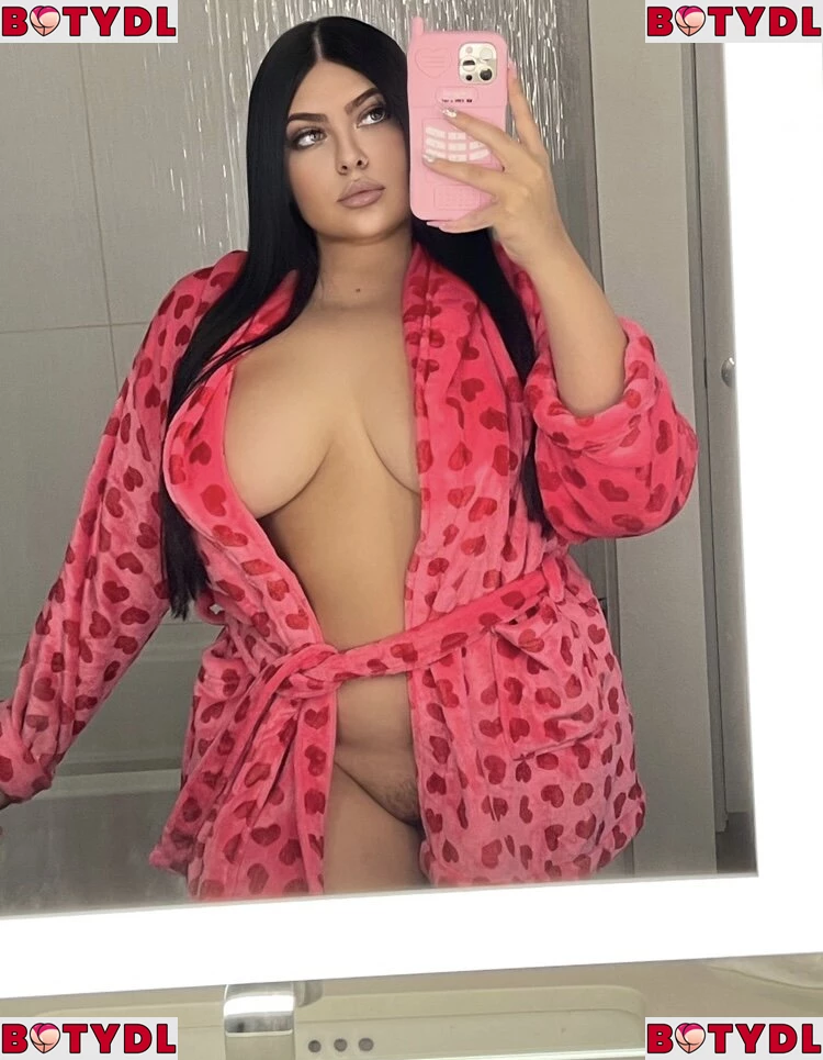 Kate Strada Onlyfans Photo Gallery 