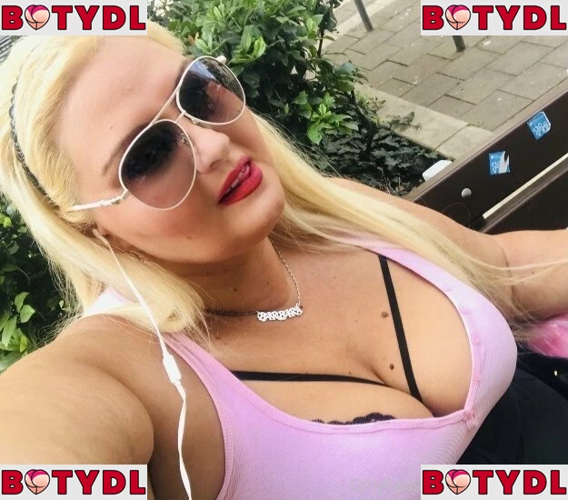 barbiessbbw Onlyfans Photo Gallery 