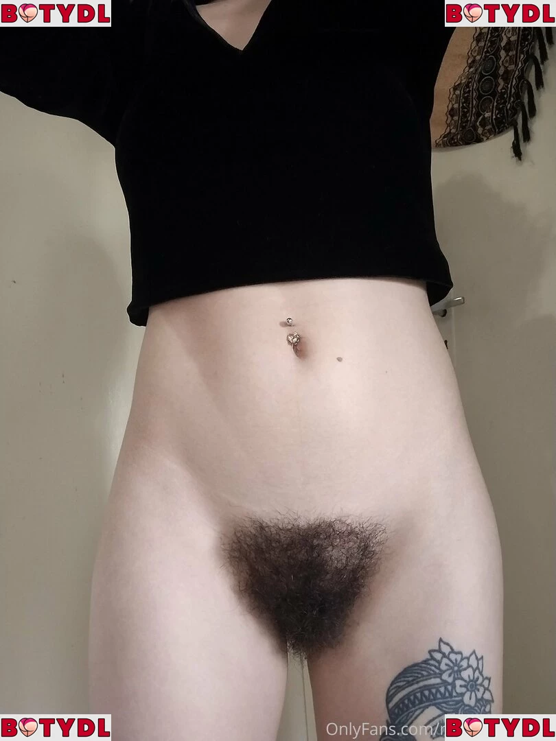 HairyAngela Onlyfans Photo Gallery 