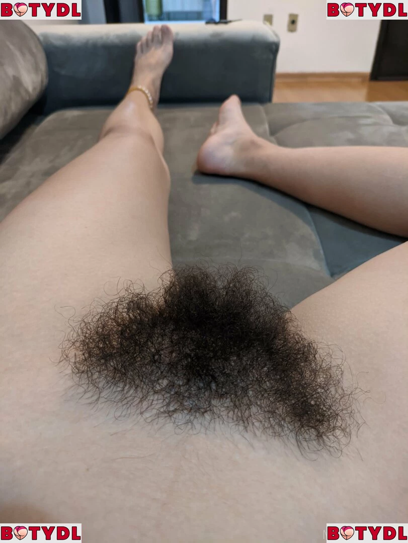 HairyAngela Onlyfans Photo Gallery 