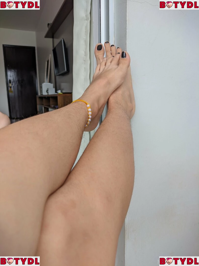 HairyAngela Onlyfans Photo Gallery 