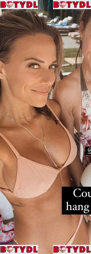 Jana Kramer Onlyfans Photo Gallery 