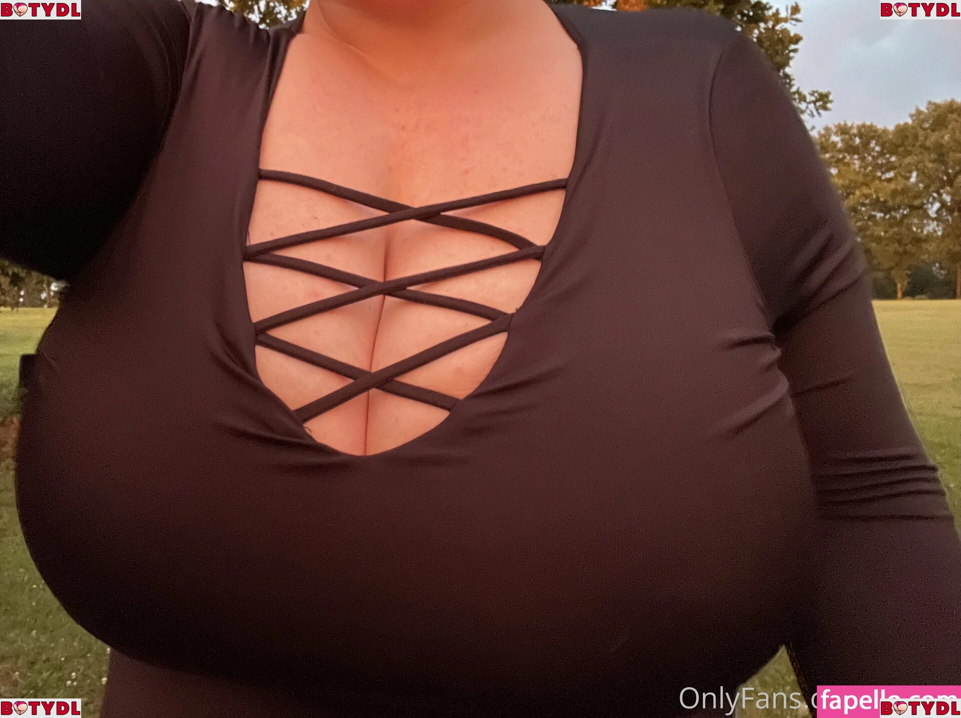 Rileslit Onlyfans Photo Gallery 