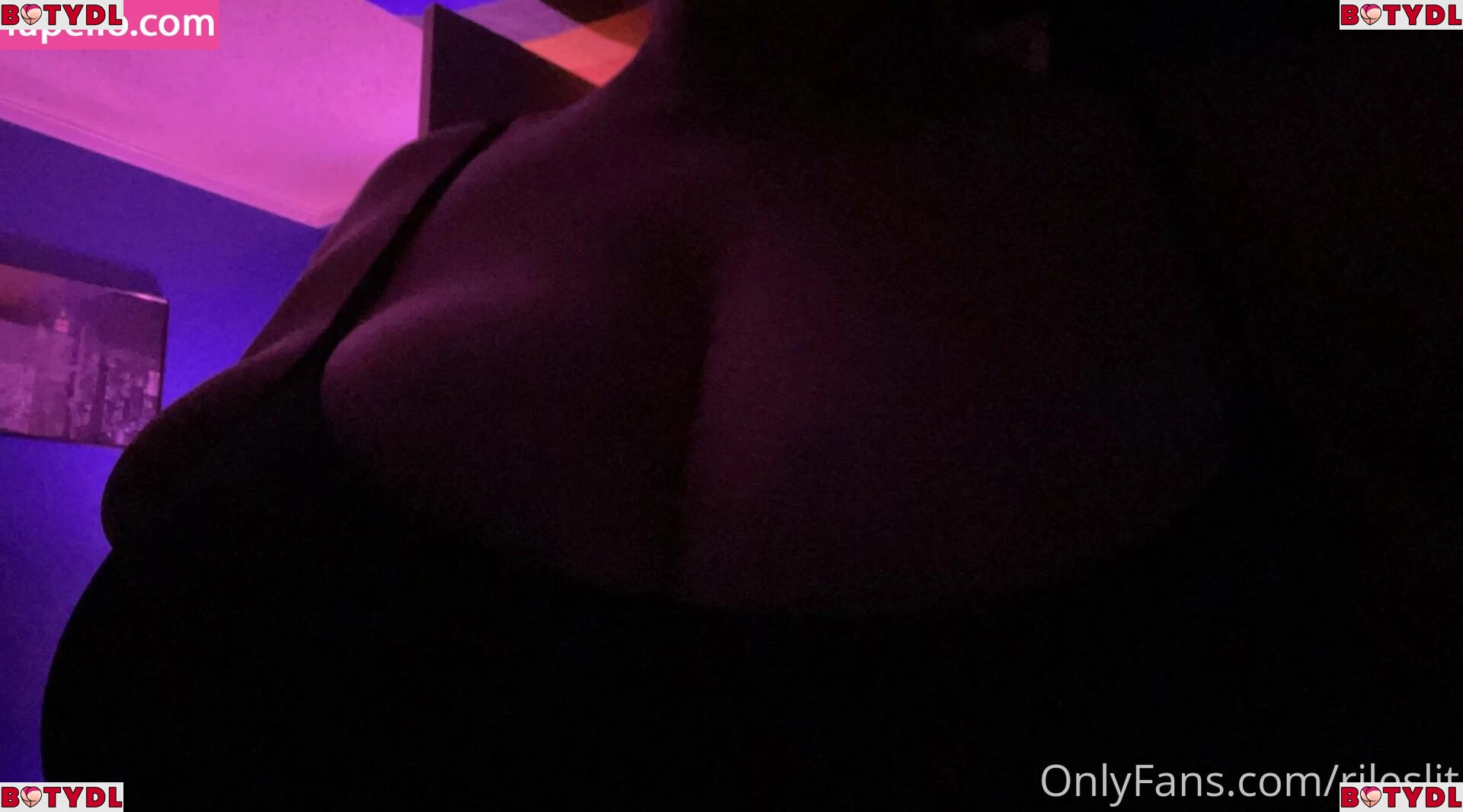 Rileslit Onlyfans Photo Gallery 