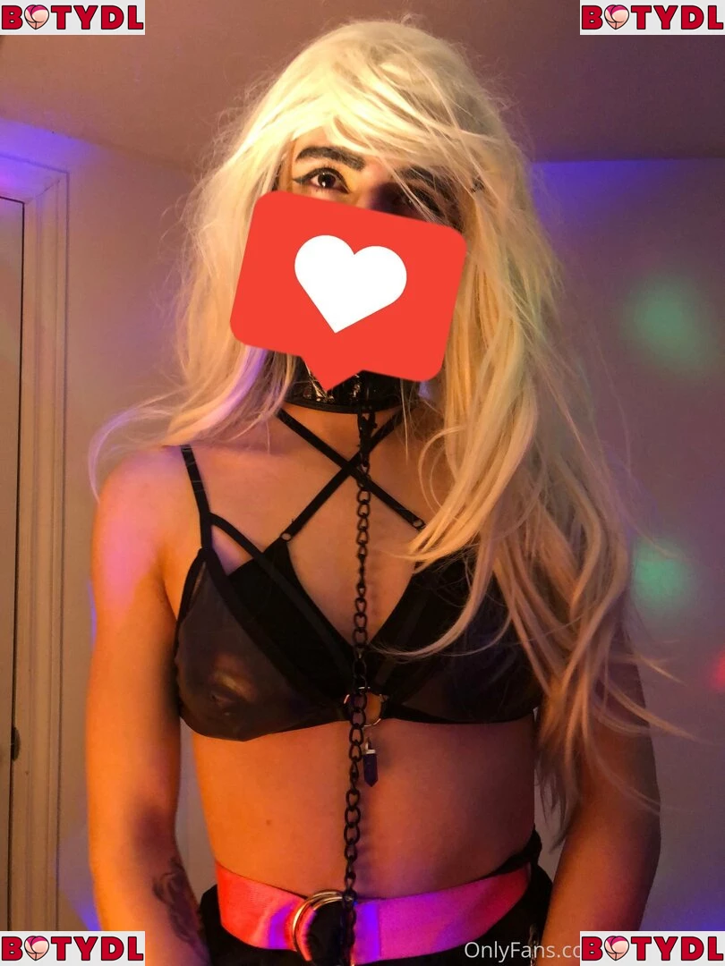 tinysexilexi666 Onlyfans Photo Gallery 