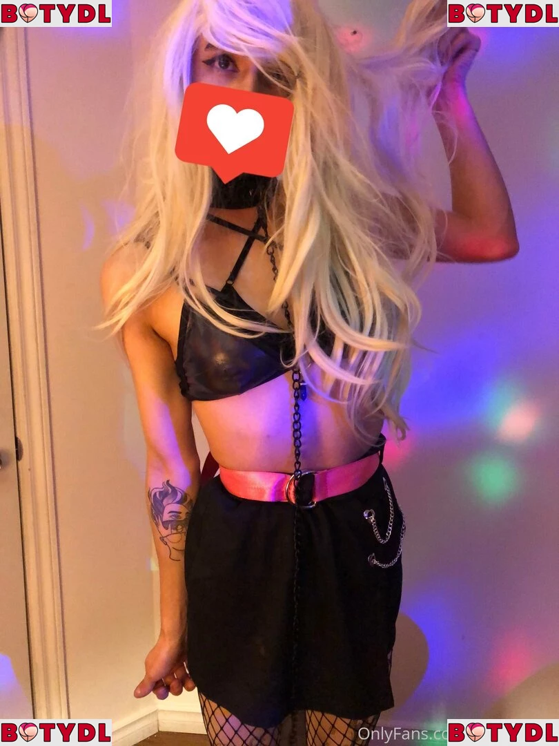 tinysexilexi666 Onlyfans Photo Gallery 