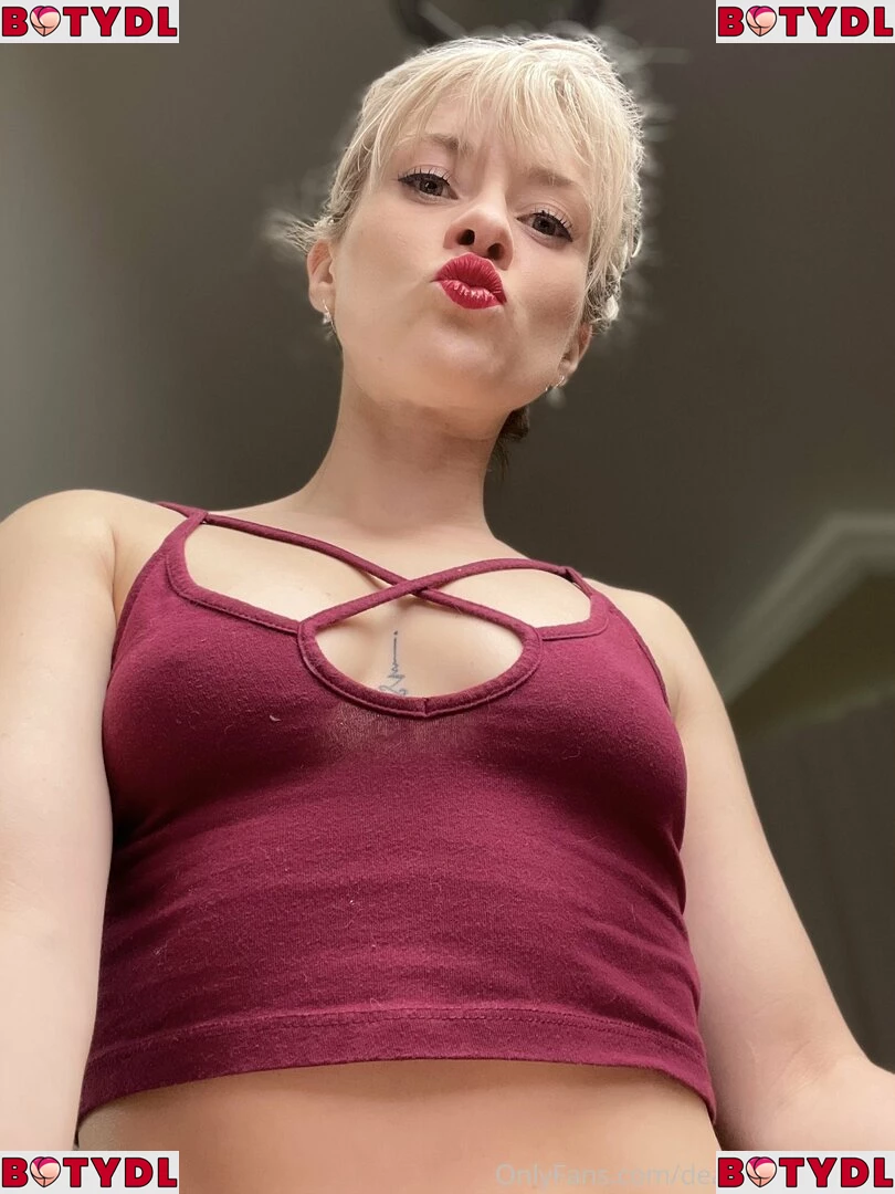 deargoddesssara Onlyfans Photo Gallery 