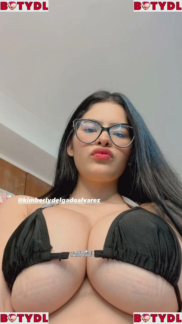 Kimberly Delgado Onlyfans Photo Gallery 