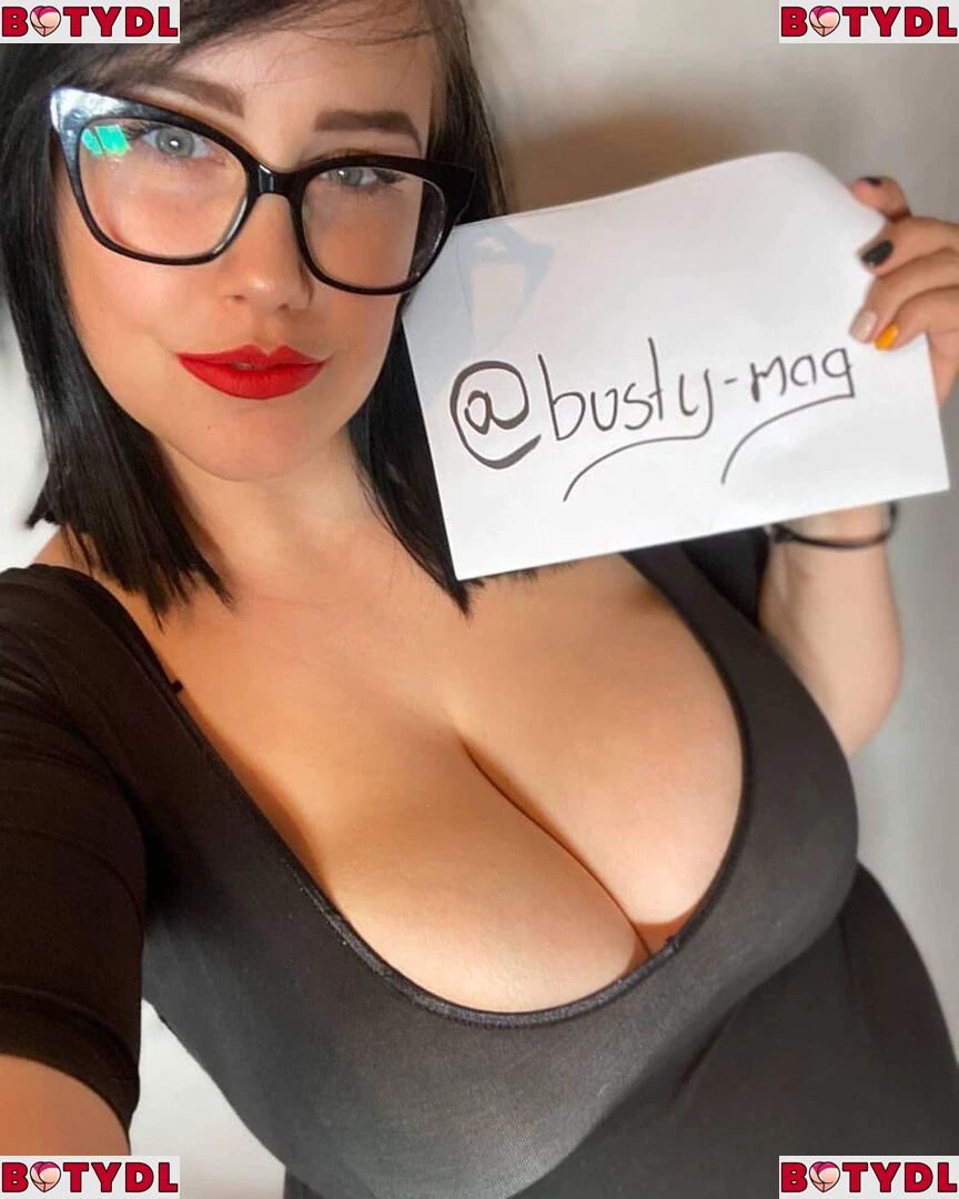 Busty Magazine Onlyfans Photo Gallery 