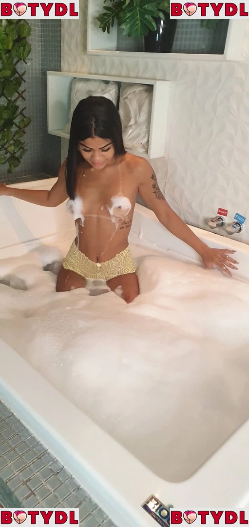 Tati Maya Onlyfans Photo Gallery 