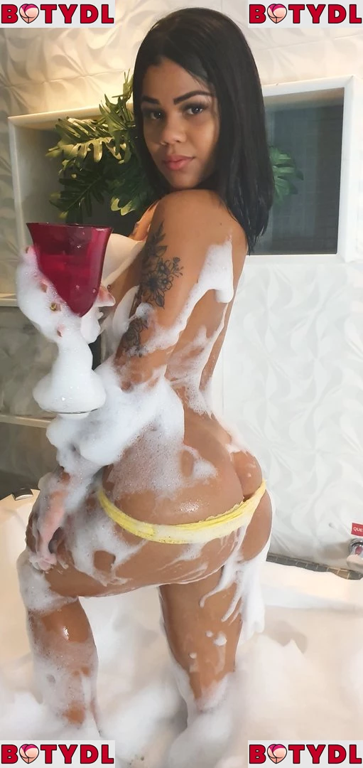 Tati Maya Onlyfans Photo Gallery 