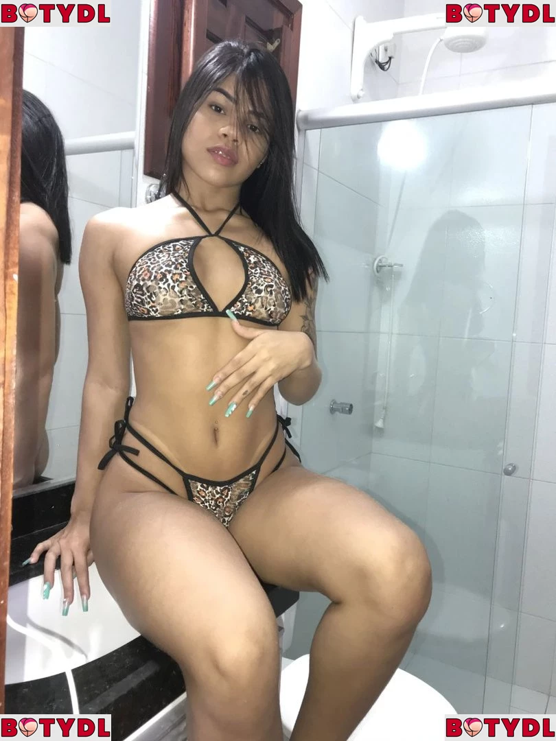 Tati Maya Onlyfans Photo Gallery 